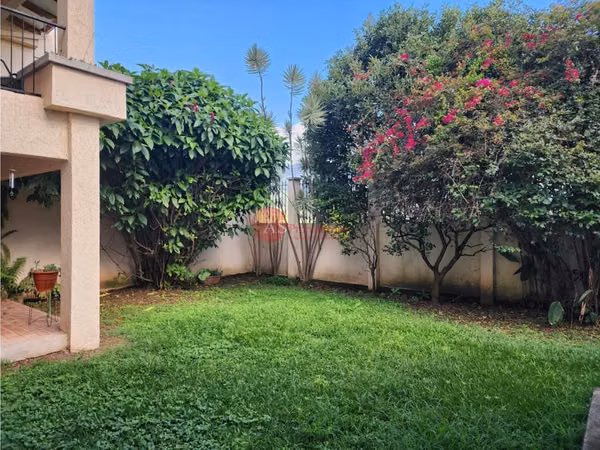 Casa en Residencial Privado | 4 Habitaciones | Patio Grande y Seguridad 24/7