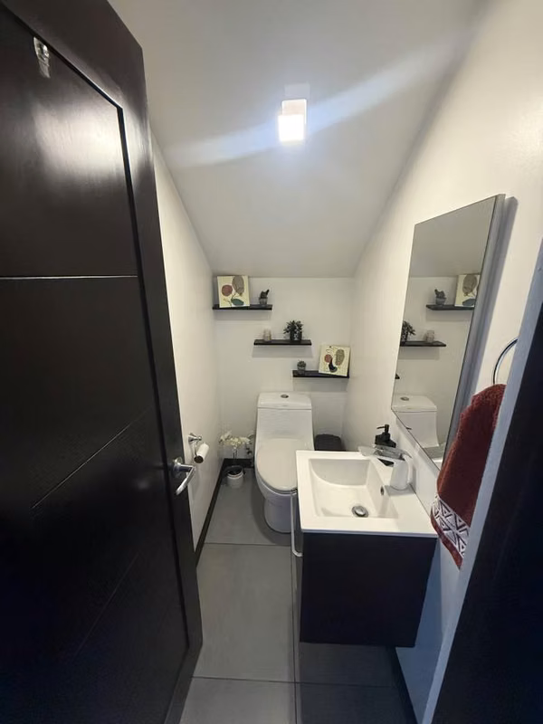 Casa en Venta en Condominio Palma Real, Grecia | 380 m² de Terreno y Amplias Áreas