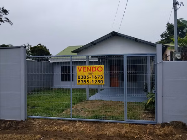 Casa en aguas zarcas de tres habitaciones