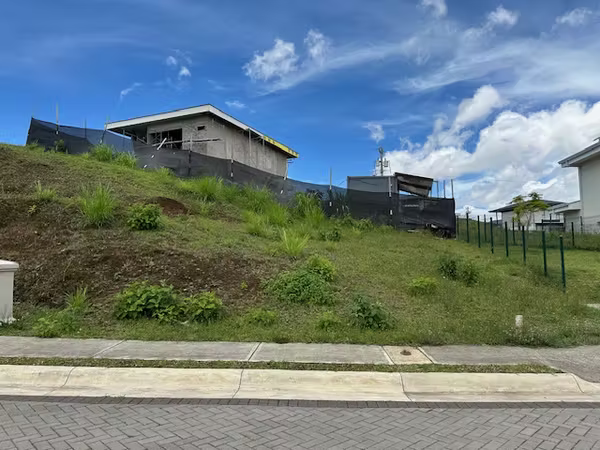 Lote en condominio Hacienda Peraz, Tres Ríos