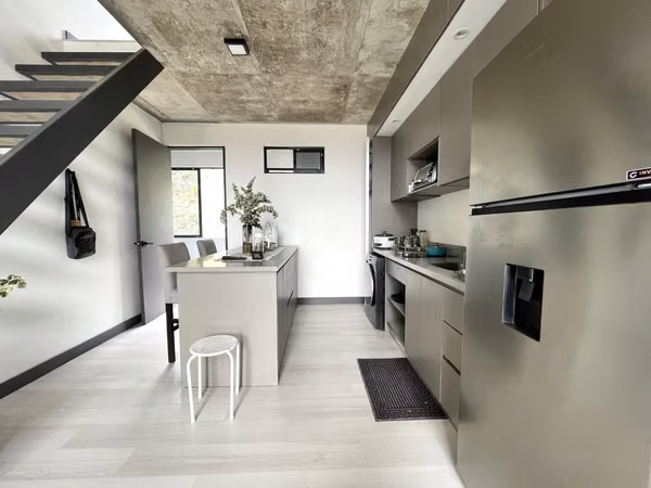 VENTA APARTAMENTO TIPO LOFT, AMUEBLADO, PARA INVERSIÓN,EN CONDOMINIO, SANTA ANA