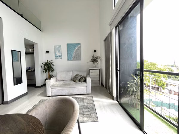 VENTA APARTAMENTO TIPO LOFT, AMUEBLADO, PARA INVERSIÓN,EN CONDOMINIO, SANTA ANA