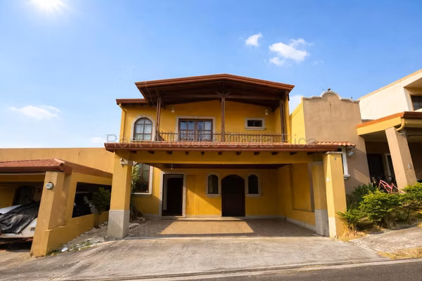Casa en venta para inversión con ingreso inmediato en San Francisco de Heredia #26-1661 GS