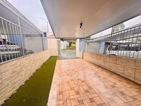 Hermosa casa en Granadilla de Curridabat cerca del colegio Franco Costarricense (42761)