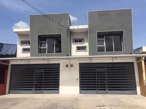 Casa Independiente en Venta en Rohrmoser San José 3 Habitaciones con NJA892