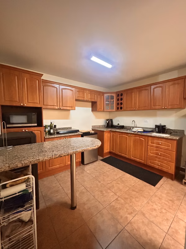 Venta de apartamento San Pedro Montes de Oca.