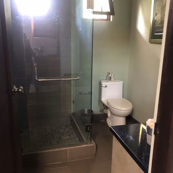 En jaboncillos, Escazu! Casa con master en piso 1PiscinaJsrdin $1.100.000