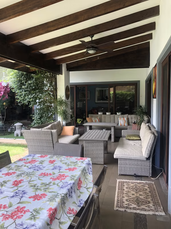 En jaboncillos, Escazu! Casa con master en piso 1PiscinaJsrdin $1.100.000