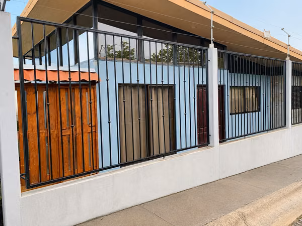 PROPERTY OF 5 APARTMENTS ZAPOTE ID 42779