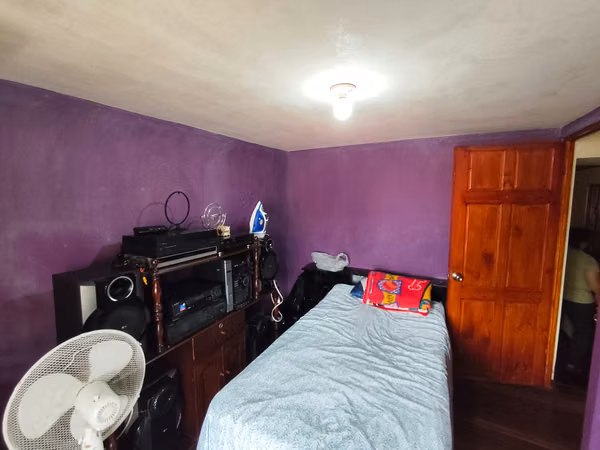 Confortable casa en venta en Alajuelita AP 42429