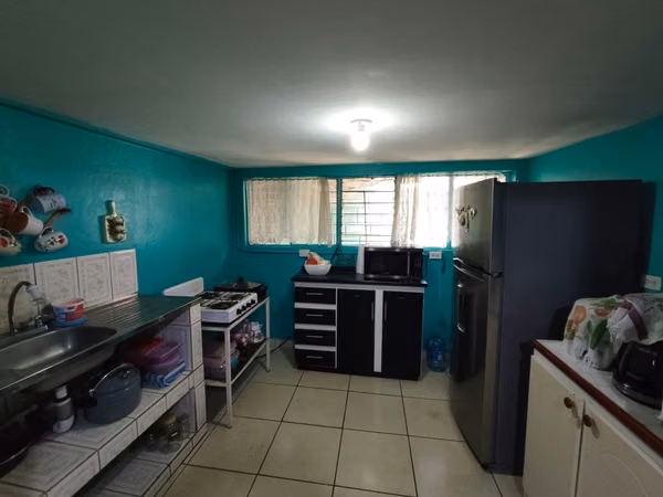 Confortable casa en venta en Alajuelita AP 42429