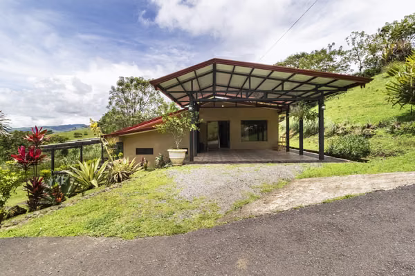 SAN RAMON ALAJUELA. HERMOSA PROPIEDAD VISTA A LAS MONTAÑAS