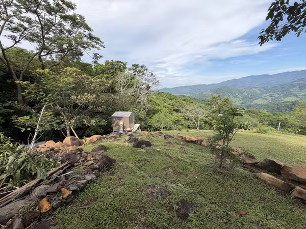 Venta de Quinta de montaña en San Ramon.