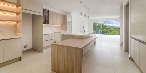 Home 4BR in Escazu Guachipelin - Mountain View - Pool Gym Clubhouse