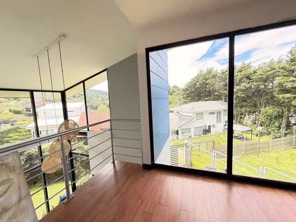 Venta de EXCLUSIVA casa en San Isidro de Heredia $495.000