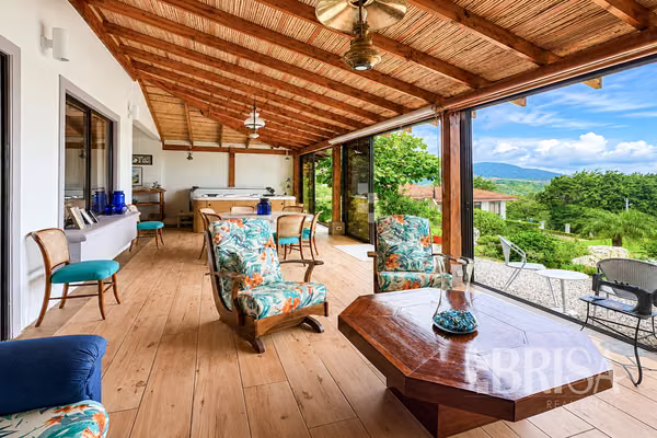 CASA AMUEBLADA EN VENTA / ALQUILER | VISTA DEL VALLE, SANTA ANA