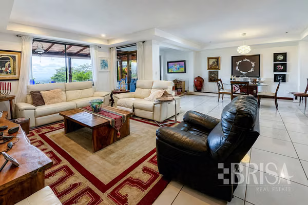 CASA AMUEBLADA EN VENTA / ALQUILER | VISTA DEL VALLE, SANTA ANA