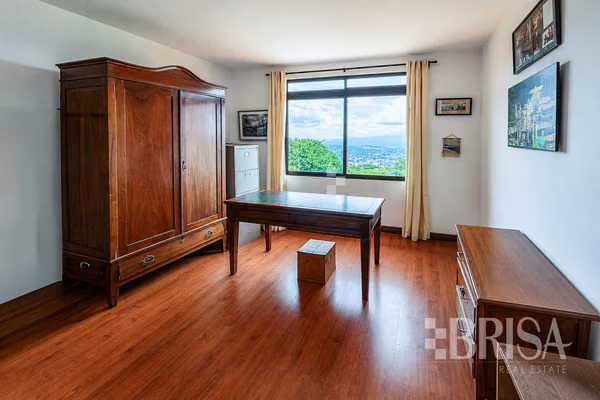CASA AMUEBLADA EN VENTA / ALQUILER | VISTA DEL VALLE, SANTA ANA