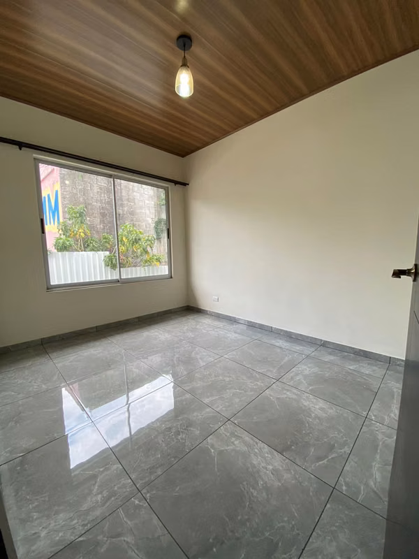 ALQUILER DE HERMOSO APARTAMENTO EN SANTA ANA CENTRO
