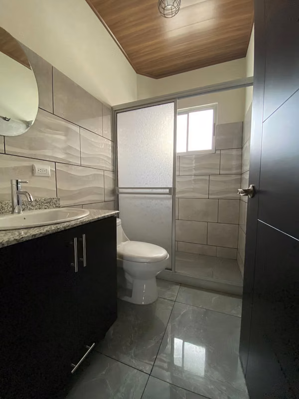 ALQUILER DE HERMOSO APARTAMENTO EN SANTA ANA CENTRO