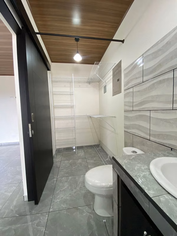 ALQUILER DE HERMOSO APARTAMENTO EN SANTA ANA CENTRO