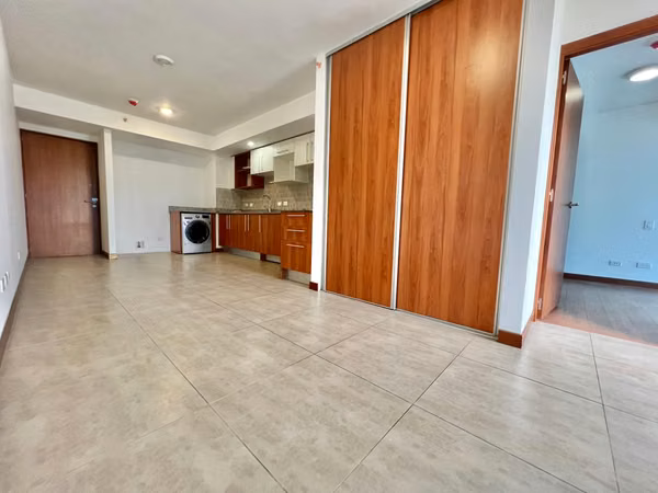 Apartamento de un dormitorio en torre en Los Yoses