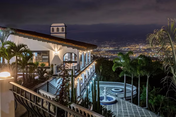 Espectacular Mansión en Las Exclusivas Montañas de Escazú.