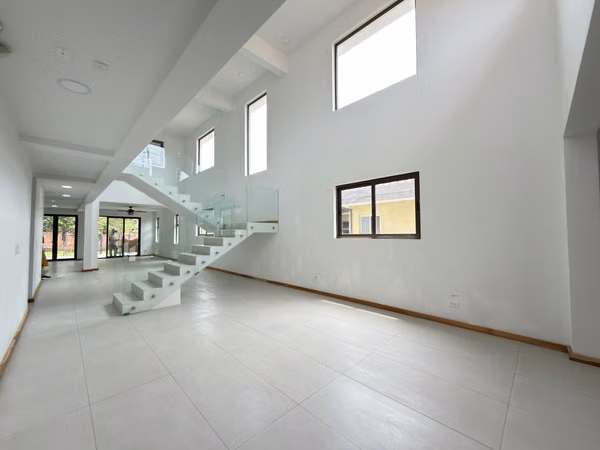 New Luxury Home in La Guácima 415 m² 5 Bedrooms 778 m² Lot Exclusive Condominium