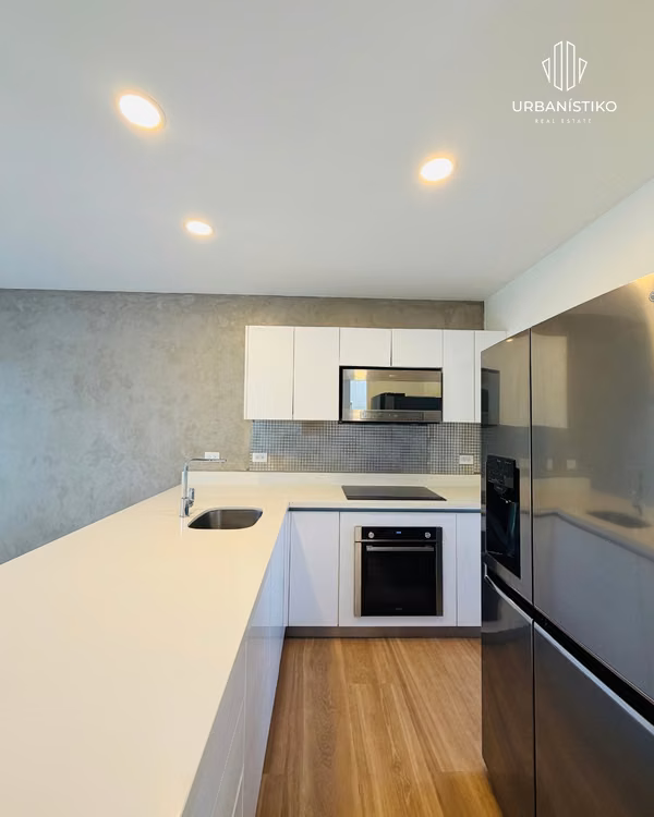 Oportunidad alquiler casa Bali Guachipelin Escazú 2 habs + sala de tv línea blanca incluida patio