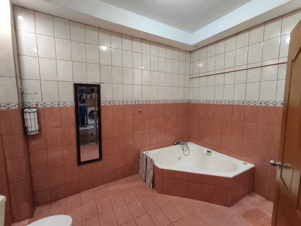Amplia residencia con uso mixto en venta Monte Claro Desamparados - AP ID: 42479