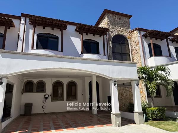 Beautiful house for RENT/SALE in Gated community in Pozos, Santa Ana