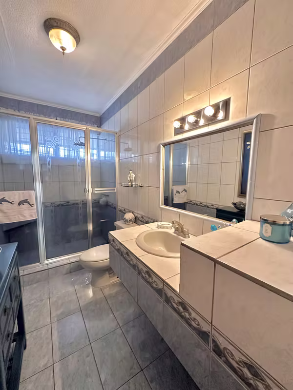 SE VENDE CASA USO MIXTO O RESIDENCIAL EN SABANA SUR