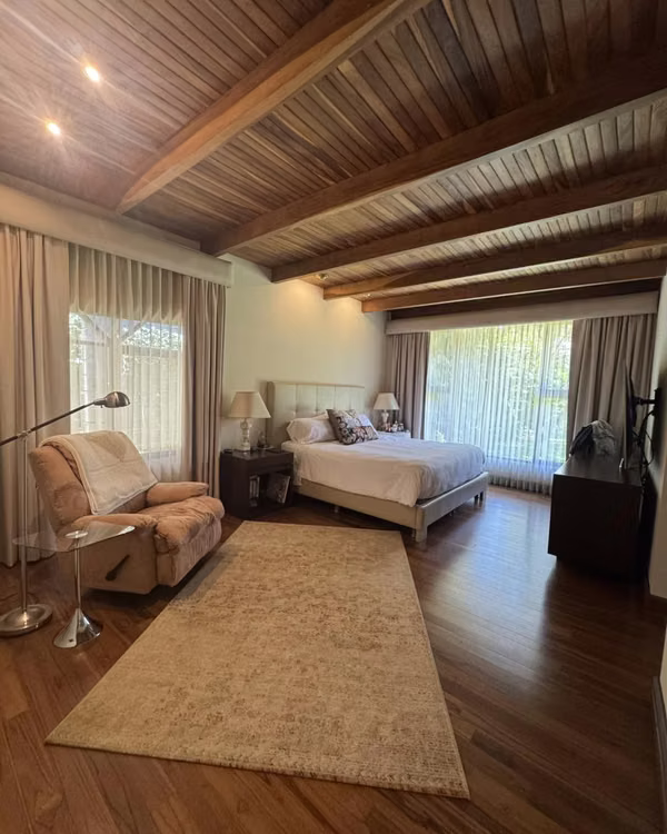 Exclusiva Residencia en San Miguel de Santo Domingo.