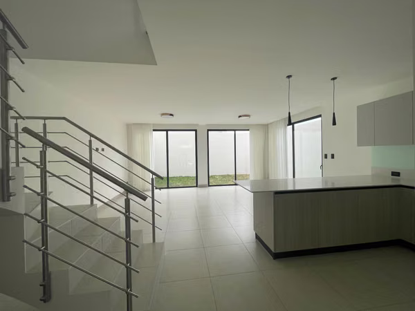 Lindora Village Casa Nueva · Santa Ana, San José · 3 hab · 185 m²