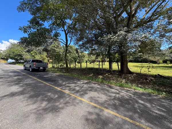 TERRENO USO DE SUELO PARA APARTAMENTOS EN TURRÚCARES DE ALAJUELA