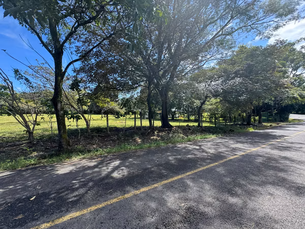 TERRENO USO DE SUELO PARA APARTAMENTOS EN TURRÚCARES DE ALAJUELA