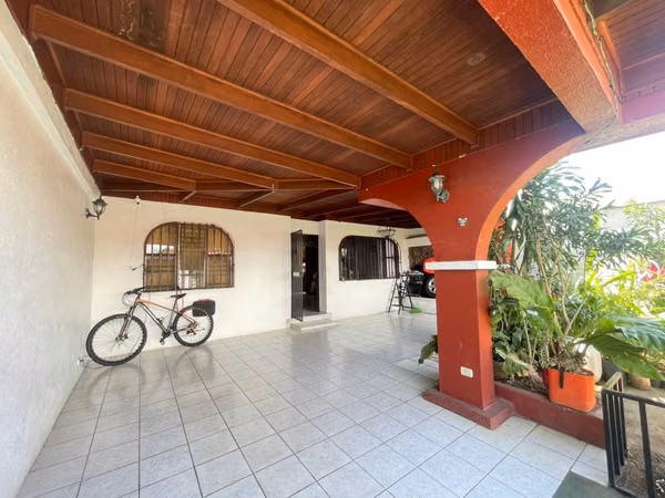 VENTA DE CASA EN EL COYOL DE ALAJUELA GANGA