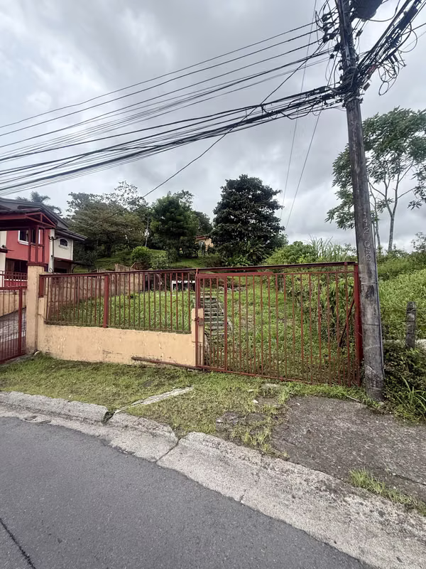 3 Lots= 2 Casas + Lote, =1,446 m² de bienes raices-Premium de Uso Mixto -Ciudad Quesada