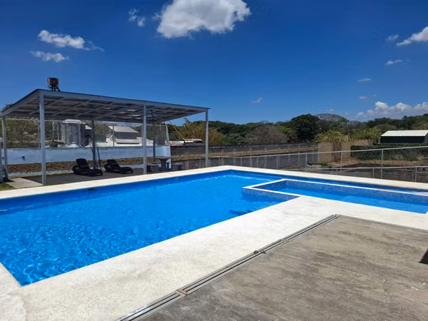 Casa en condominio a la venta cerca de Belén.