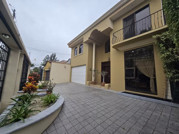 VENTA DE CASA DE 4 HABITACIONES EN PINARES, CURRIDABAT (JK)