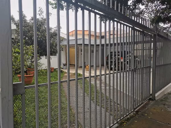 For sale: house and apartment in Rohrmoser, Nunciatura, Mata Redonda.