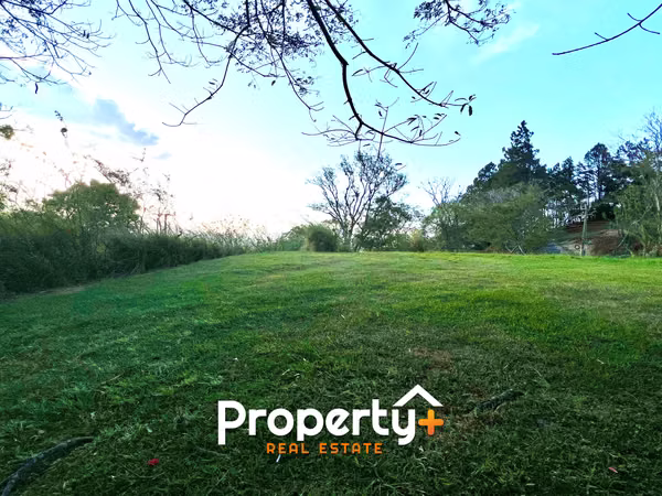 Monasterio - 2250m2 - Vista Hermosa - En Condominio - Con permiso de agua