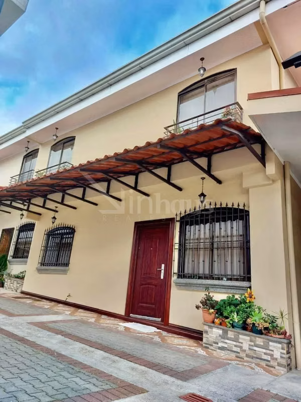 id # 42125 Sale of 6-unit House in Condo, Pinares, Curridabat