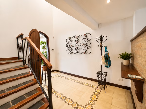 Casa en condominio pequeño en Guayabos, Curridabat