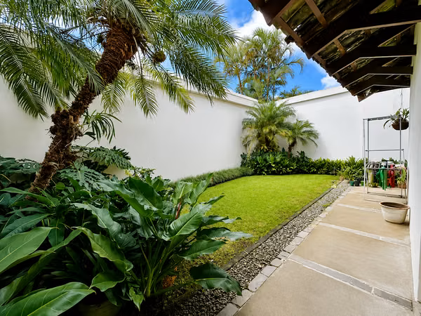 Casa en condominio pequeño en Guayabos, Curridabat