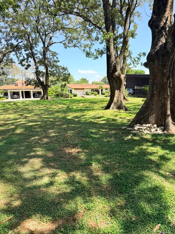 Venta Lote Hacienda Los Reyes La Guácima 900m2
