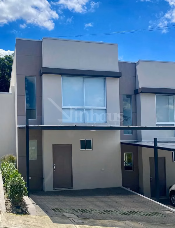 id # 42933 Sale of the house in Montes de Oca, San Rafael.