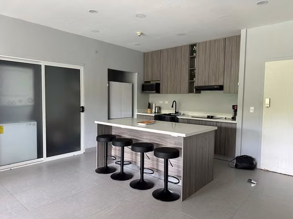 APARTAMENTO AMUEBLADO EN JACO