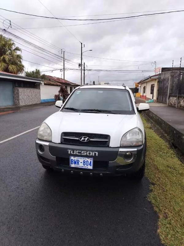 HYUNDAI TUCSON 2006 T.D.I. AUTOMÁTICO 4X2