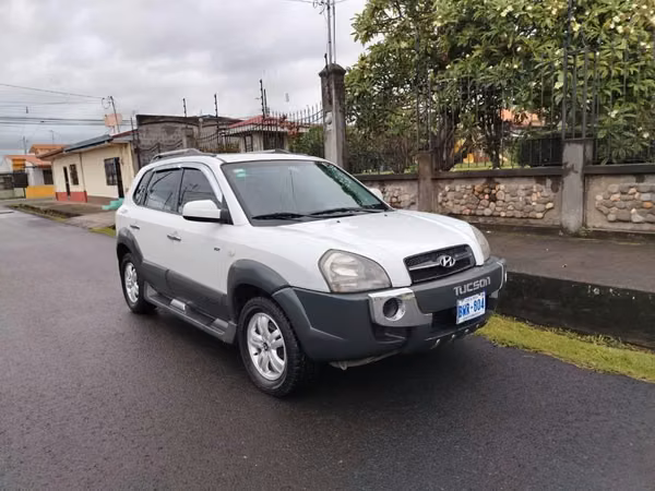 HYUNDAI TUCSON 2006 T.D.I. AUTOMÁTICO 4X2